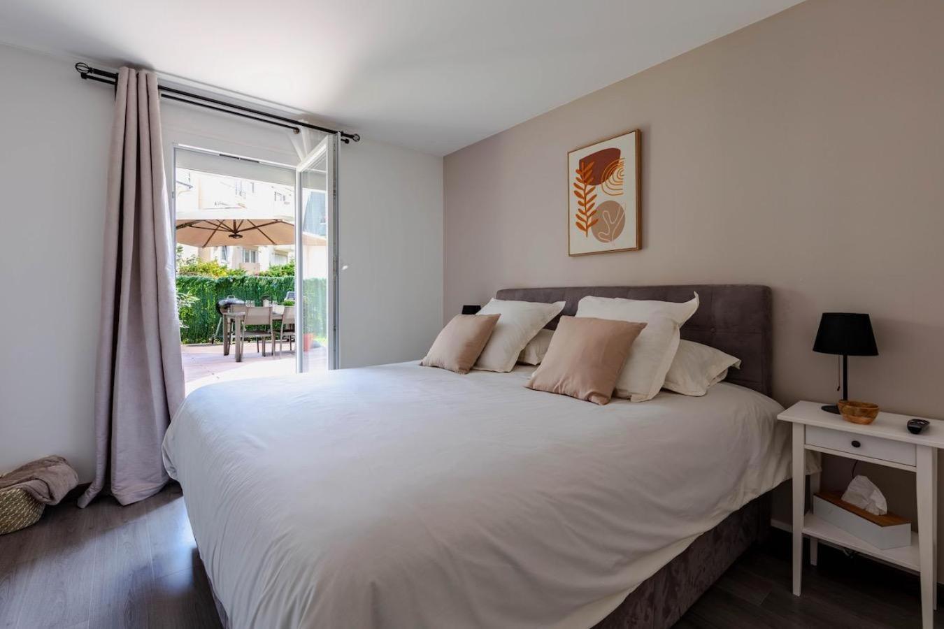 Charmant Refuge Avec Jardin, A 6 Minutes A Pied Du Metro Creteil L Echat-Lovely Retreat With Garden, Located A 6-Minute Walk From Creteil L Echat Metro Station Luaran gambar
