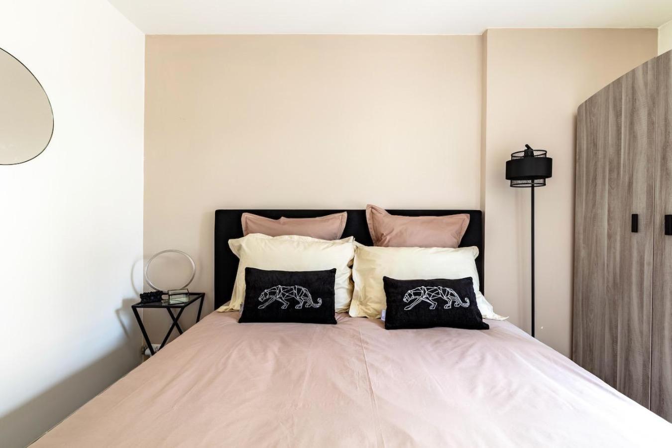 Charmant Refuge Avec Jardin, A 6 Minutes A Pied Du Metro Creteil L Echat-Lovely Retreat With Garden, Located A 6-Minute Walk From Creteil L Echat Metro Station Luaran gambar