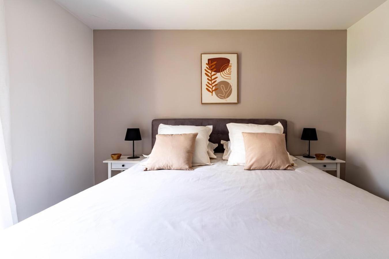 Charmant Refuge Avec Jardin, A 6 Minutes A Pied Du Metro Creteil L Echat-Lovely Retreat With Garden, Located A 6-Minute Walk From Creteil L Echat Metro Station Luaran gambar
