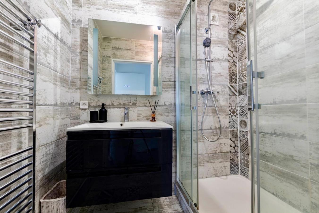 Charmant Refuge Avec Jardin, A 6 Minutes A Pied Du Metro Creteil L Echat-Lovely Retreat With Garden, Located A 6-Minute Walk From Creteil L Echat Metro Station Luaran gambar