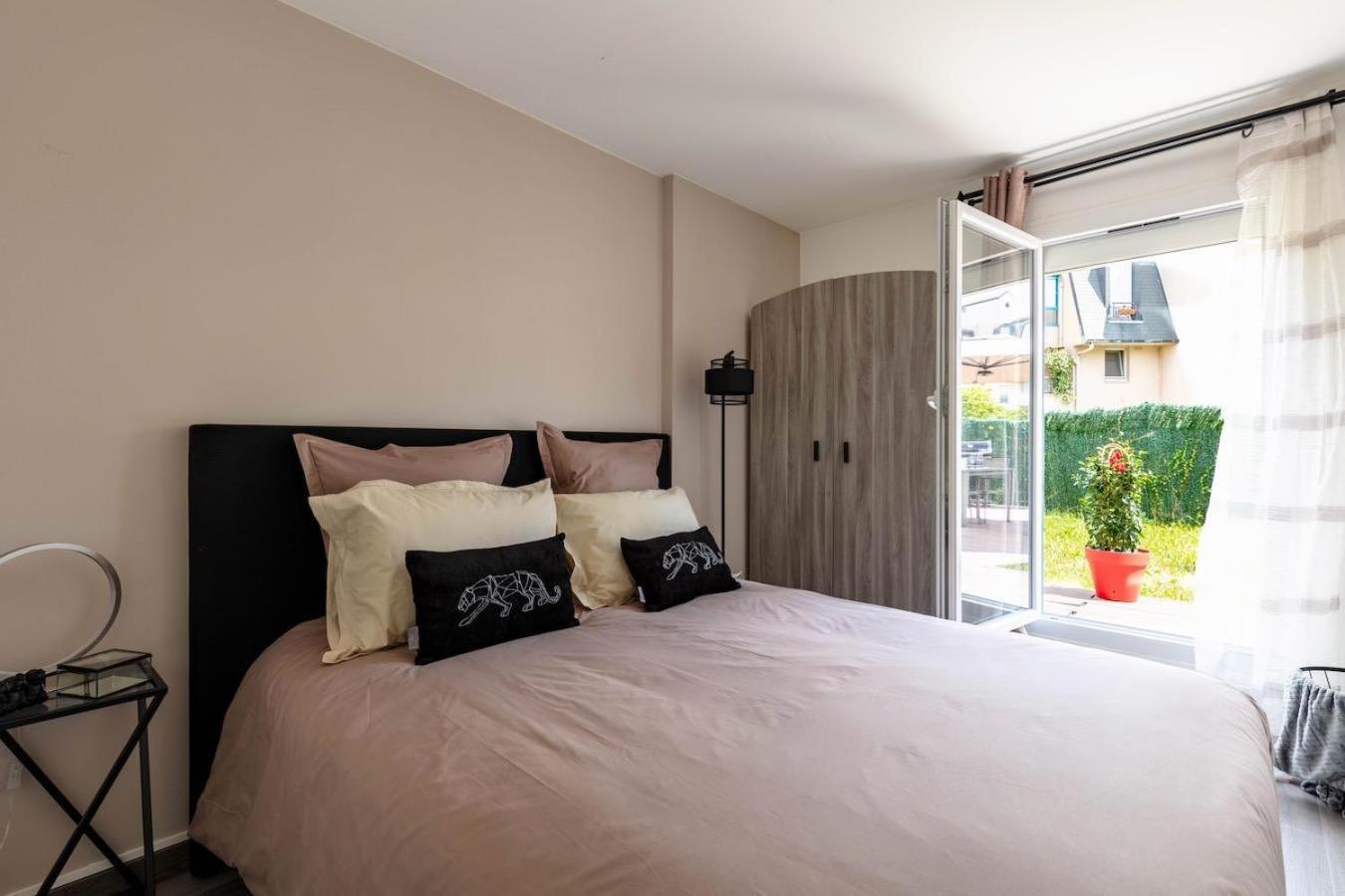 Charmant Refuge Avec Jardin, A 6 Minutes A Pied Du Metro Creteil L Echat-Lovely Retreat With Garden, Located A 6-Minute Walk From Creteil L Echat Metro Station Luaran gambar